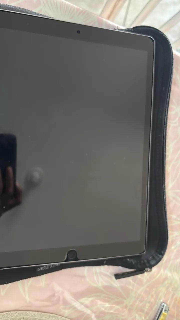 Well-preserved iPad Pro 12.9 – No exchanges accepted