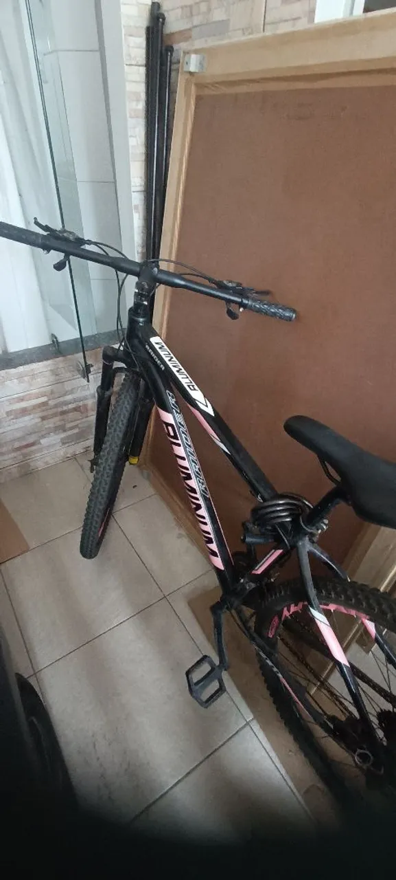 Bicicleta Alumínio Aro 29 rosa 24 marchas