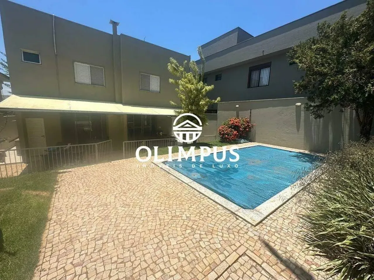 CÓD.3431 - Belíssima Casa de Luxo no condomínio Jardins Barcelona - Bairro Nova Uberlândia