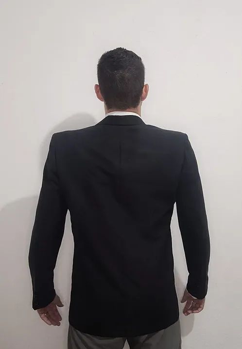 Blazer Preto Slim Nº 52, bonito, bem confortável, original, sofisticado.  - Foto 5