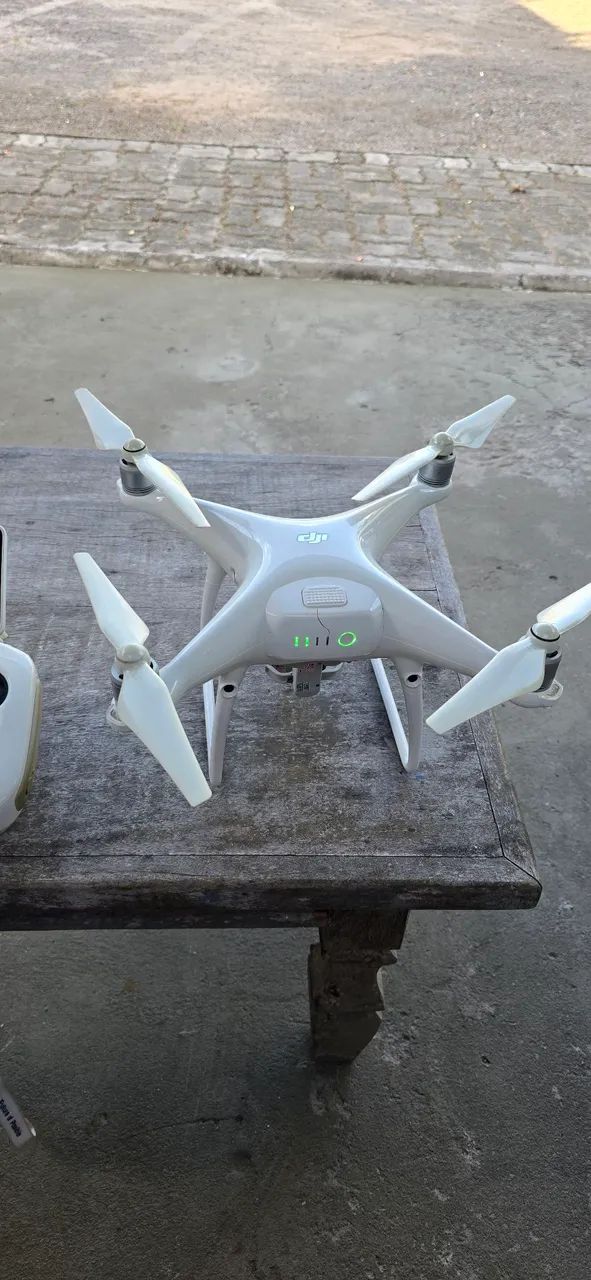 DJI PHANTOM 4 PRO + - Foto 4