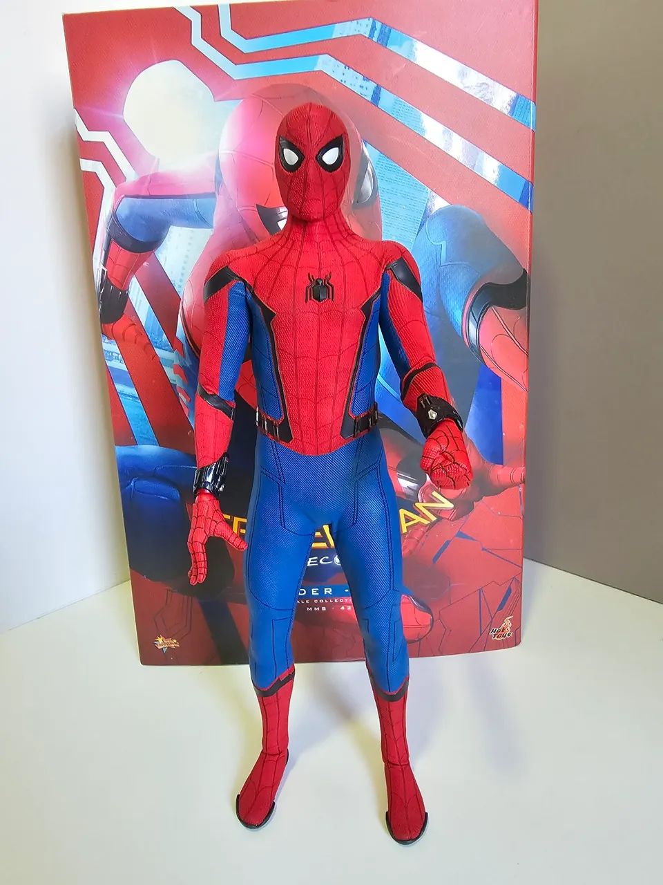 Figura de Ação Homem-Aranha - Homecoming - 1/6 Escala - Foto 5