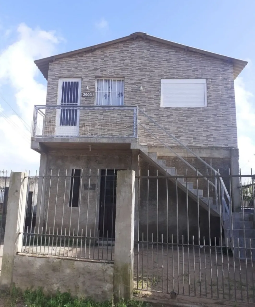 Vendo 4 casas no patio , tudo em dia
