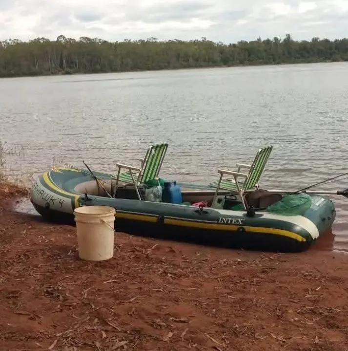 Bote inflável pesca e passeio