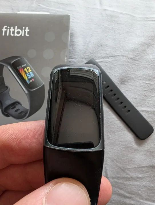 Smartwatch Fitbit Charge 5 - Problema Bateria - Foto 3