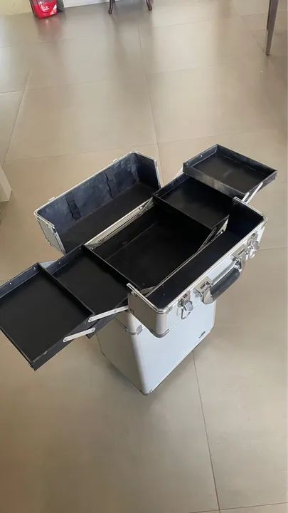 Maleta de maquiagem Ruby?s dois andares prata - Foto 3