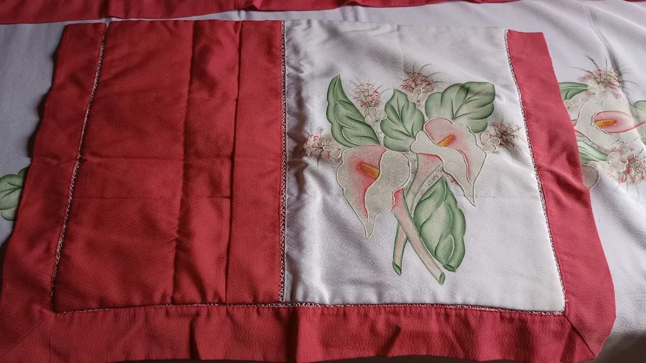 Colcha de Cama solteiro com Pintura Floral feita a mão com muita delicadeza. - Foto 4