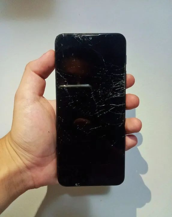 Motorola Moto G10 - 64 GB / 4 RAM (TELA QUEBRADA!) - Foto 2