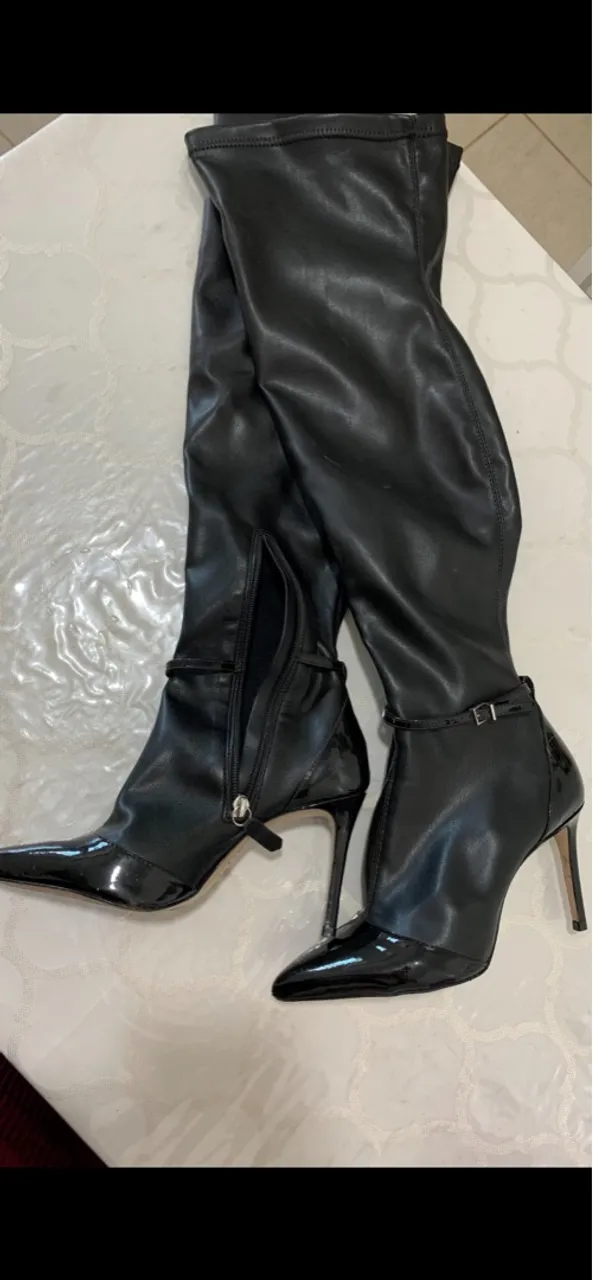 Bota Over The Knee Salto Fino Verniz - Elegância em cada passo