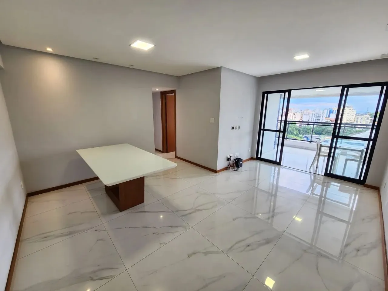 Apartamento para Venda em Salvador, Vila Laura, 3 dormitórios, 1 suíte, 3 banheiros, 2 vag