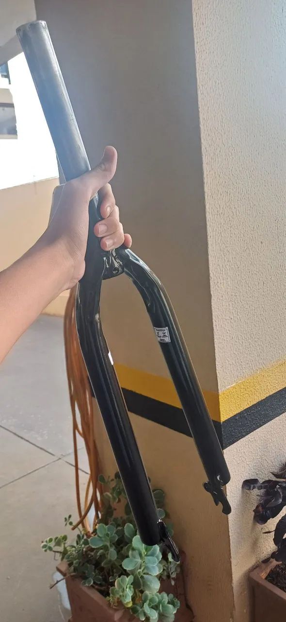 Vendo garfo over com adesivo osascorte