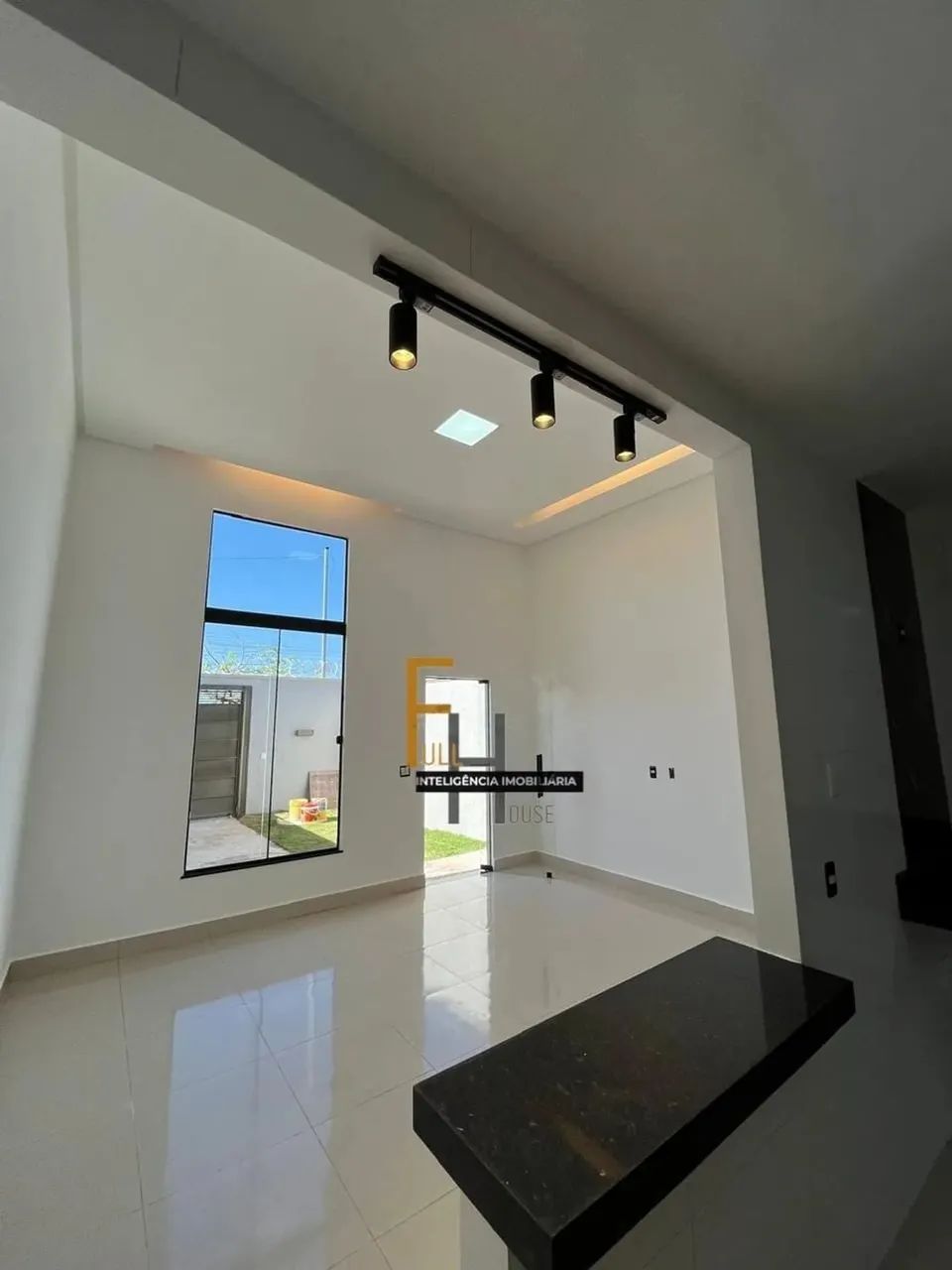 CASA NO BUENA VISTA I 2 QUARTOS I 1 SUITE I PORCELANATO I 2 VAGAS
