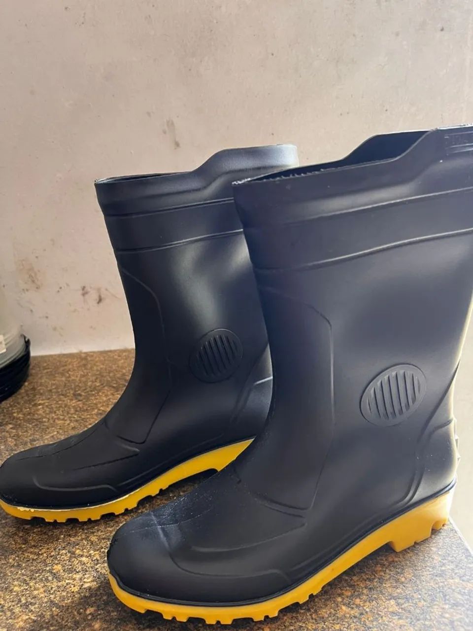 Vendo Bota nova  - Foto 3