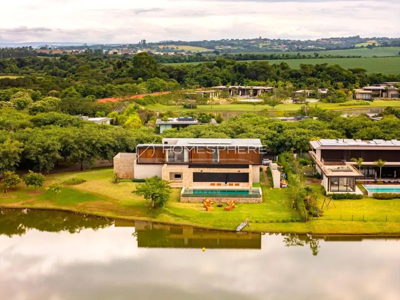 Porto Feliz Condomínio Fazenda Boa Vista. Casa à venda à beira do lago na Fazenda Boa Vist