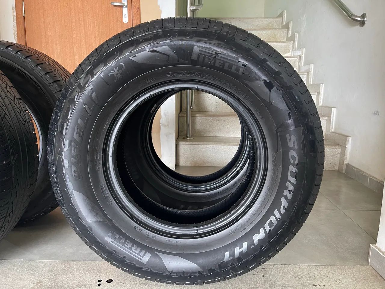 Pneus 265/70R16 PIRELLI SCORPION - Foto 6