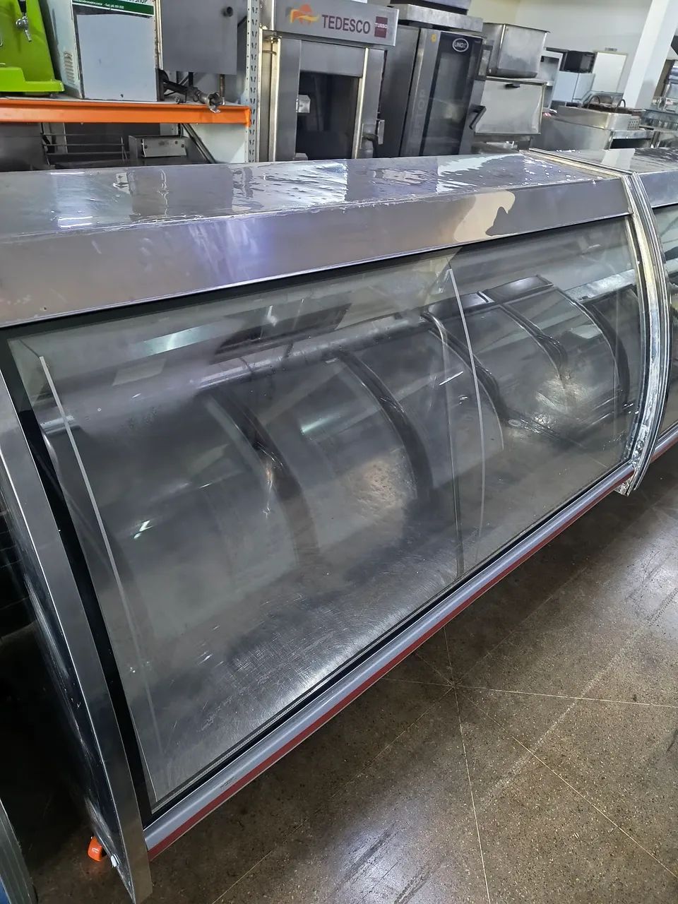 Balcão de Açougue Inox 2mts Bandejas Refrimate Ótimo Estado - Foto 5