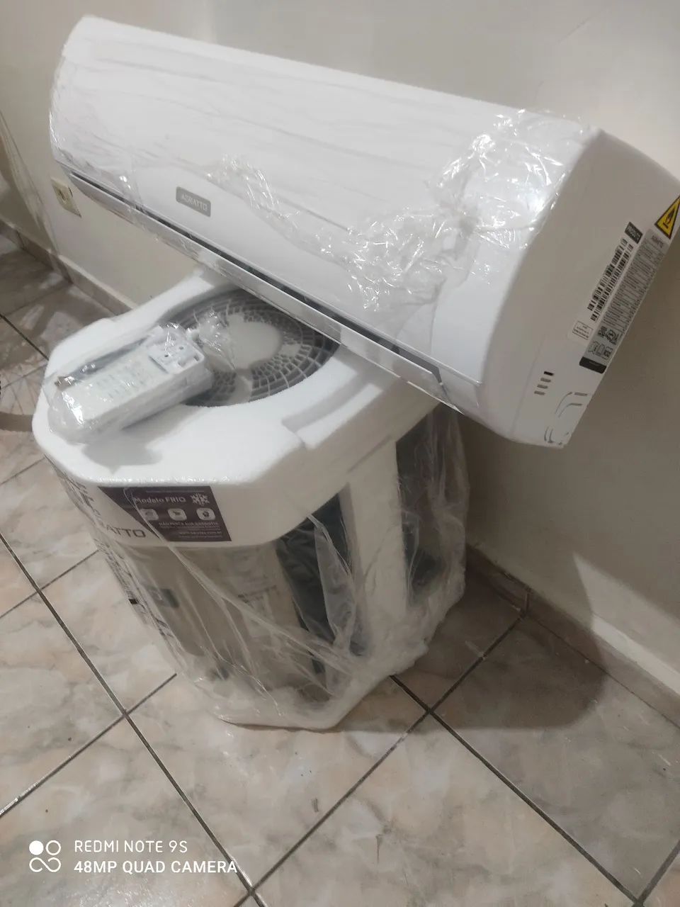 Ar condicionado 9000 BTUs , instalação com material incluso 