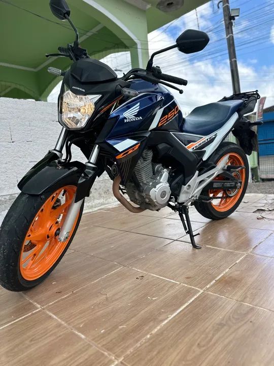 Honda CB 250 Twister 2020 - Azul - Impecável!