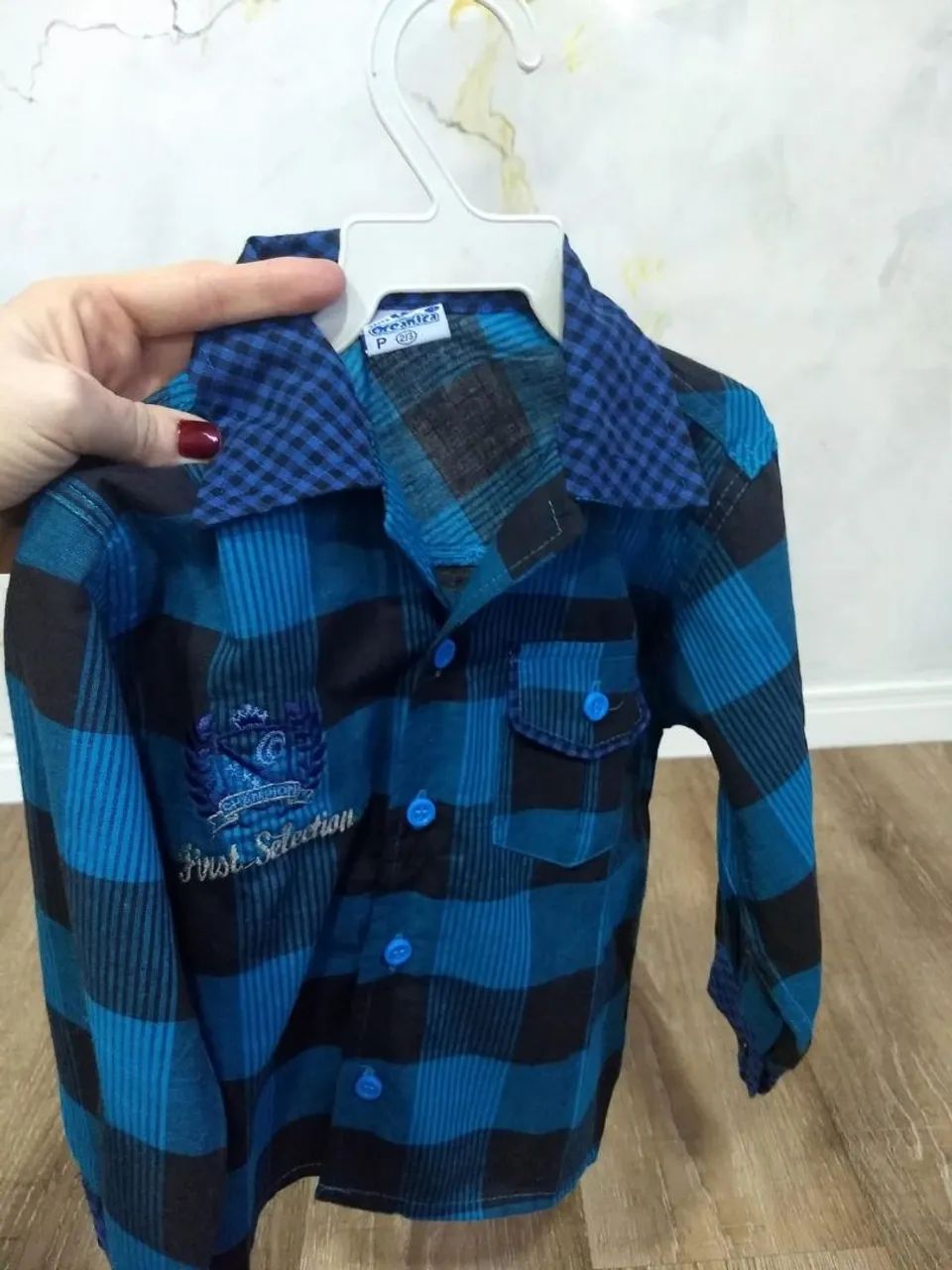 Camisa infantil xadrez tamanho P - Foto 2