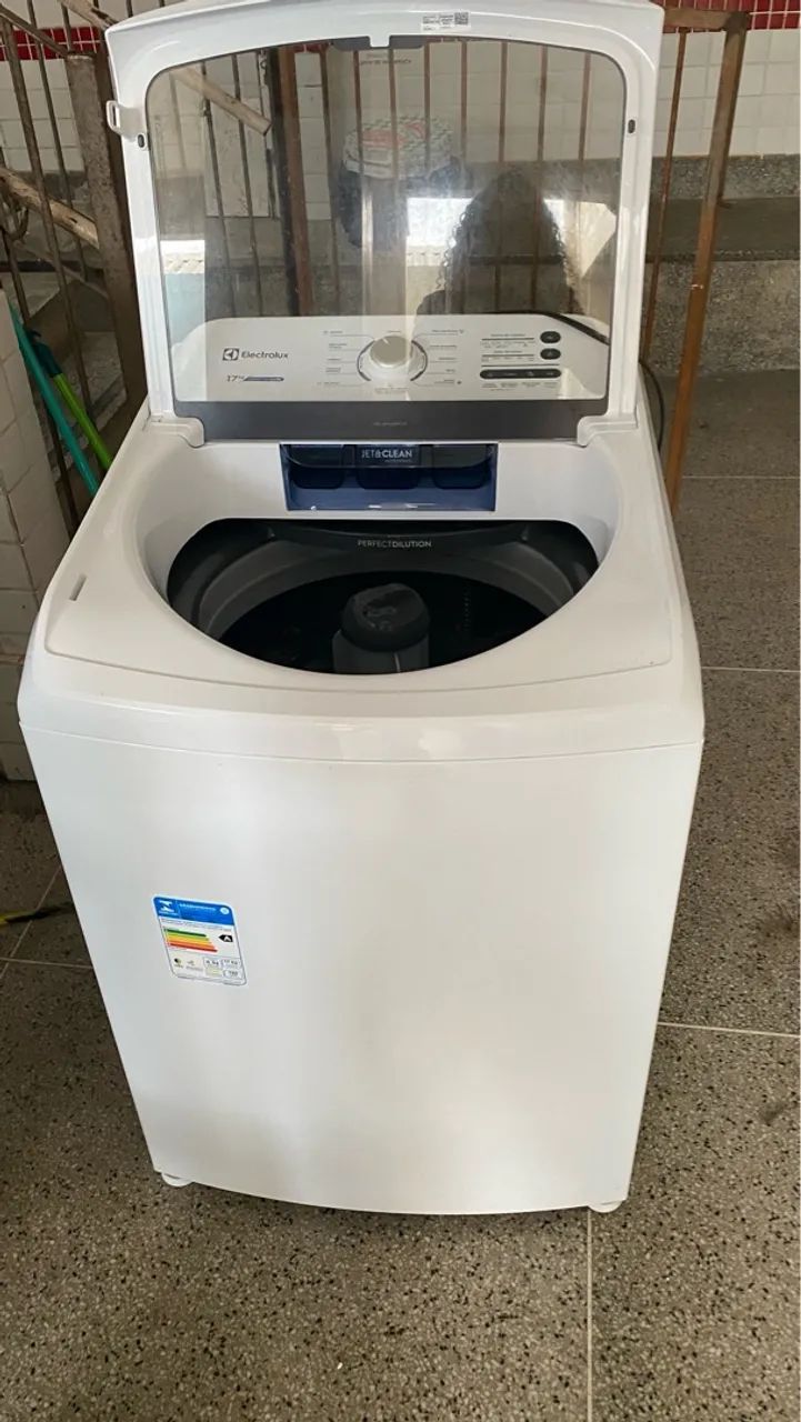 Máquina de Lavar Electrolux 17kg Seminova - Foto 2