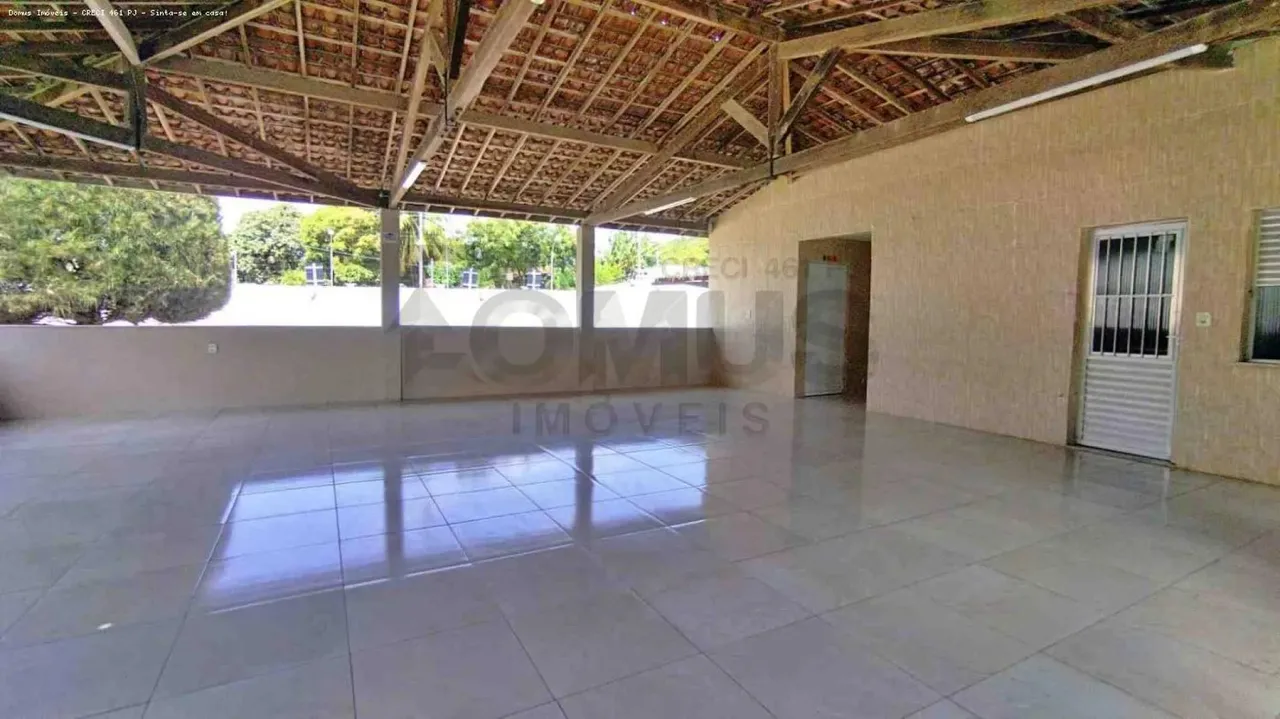 Apartamento no Condomínio Rio Poxim com 2 Quartos e Vaga de Garagem.