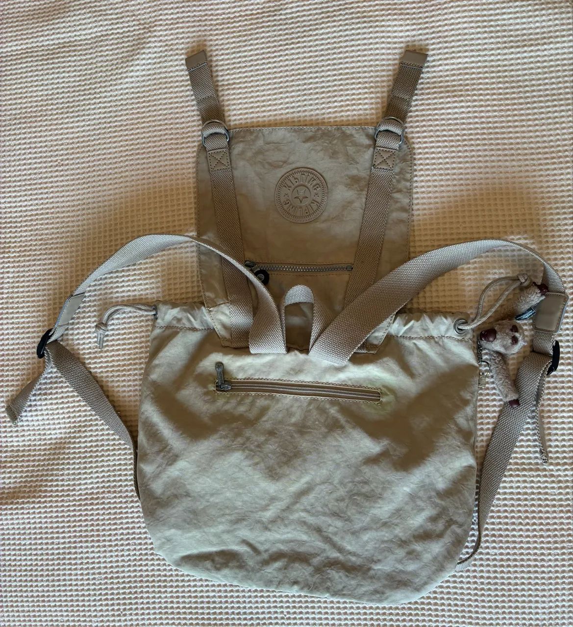 Mochila Kipling Original Bege Media - Foto 4