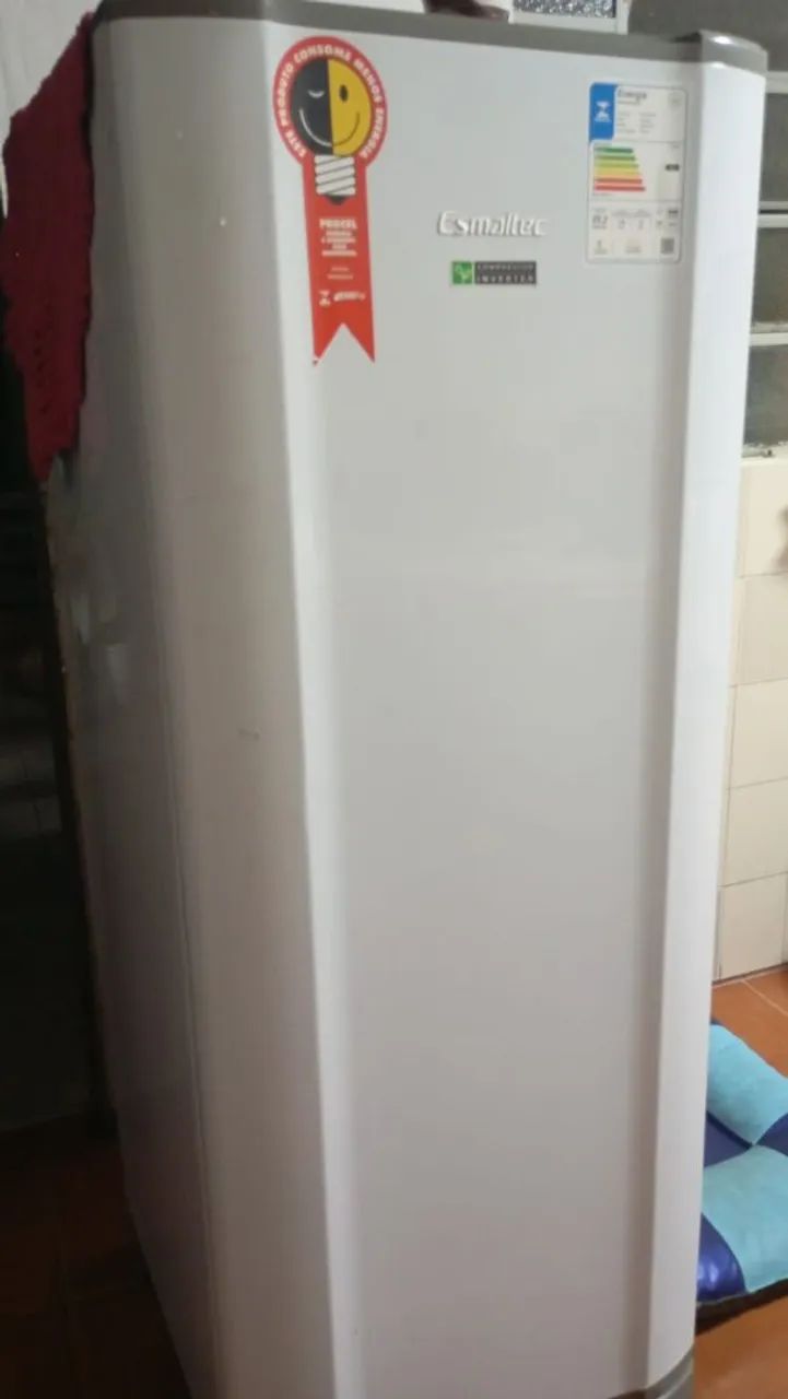 BARBADA 2 Geladeiras Esmaltec - Conservada e em ótimo estado!