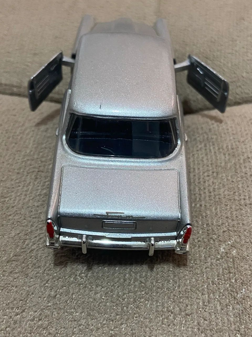 Miniatura Alfa Romeo FNM JK2000 - Escala 1:43 - Foto 3
