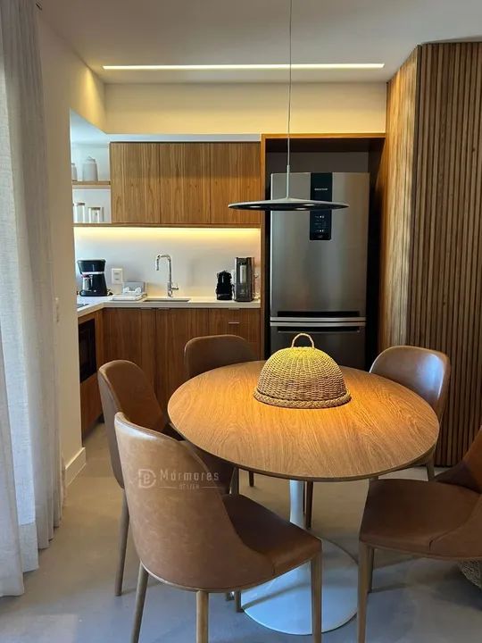 Mesa saarinen madeira freijó  - Foto 2