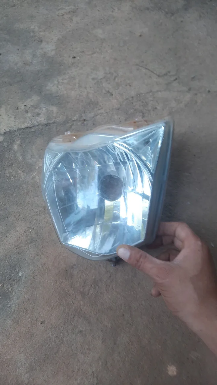 Tudo pra vende peças de moto e outros etc,,preço de cada um me manda msg zap: *