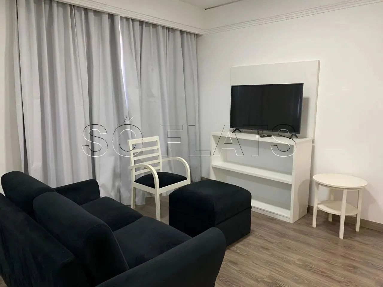 Studio mobiliado disponível para locação com 33m², 1 dormitório e 1 vaga. - Foto 2