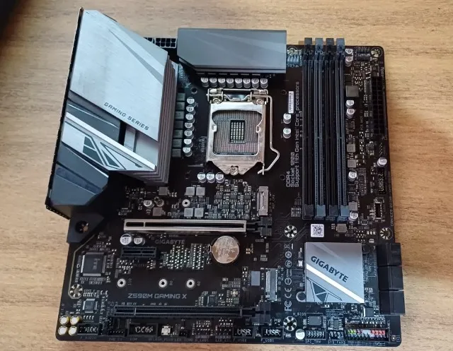 Placa Mãe Gigabyte Z590M GAMING X (rev. 1.0), LGA1200, Micro ATX, DDR4