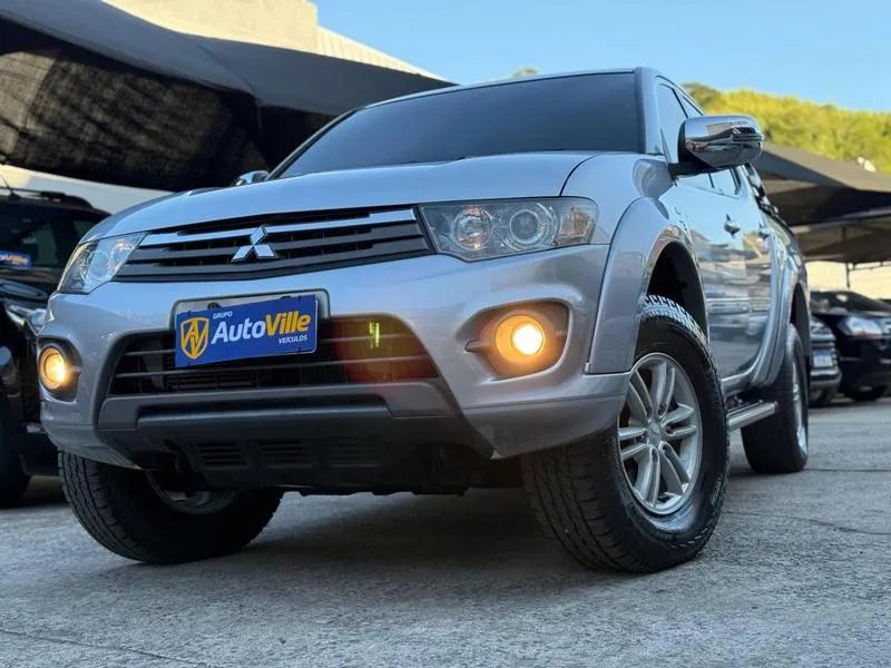 MITSUBISHI L-200 TRITON 4X4 HPE 3.2 CD AUTOMATICO 2016 - Foto 2