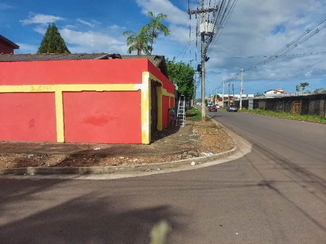 PRÉDIO DE APTO E CASA