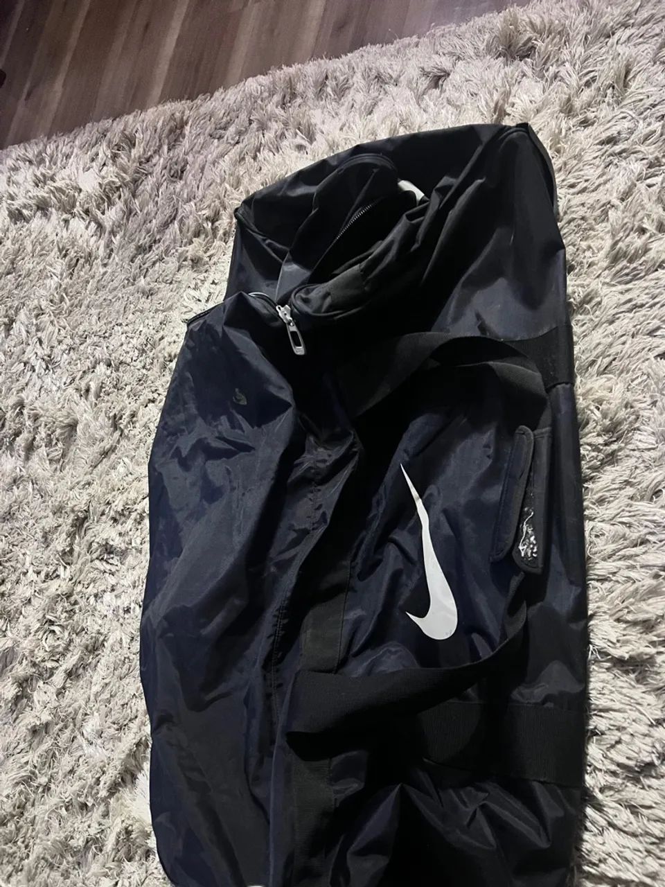 Mala de Viagem da Nike com Rodinhas