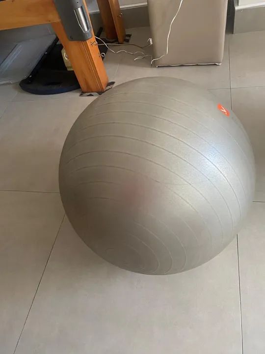 Bola de Pilates Cinza - Foto 3