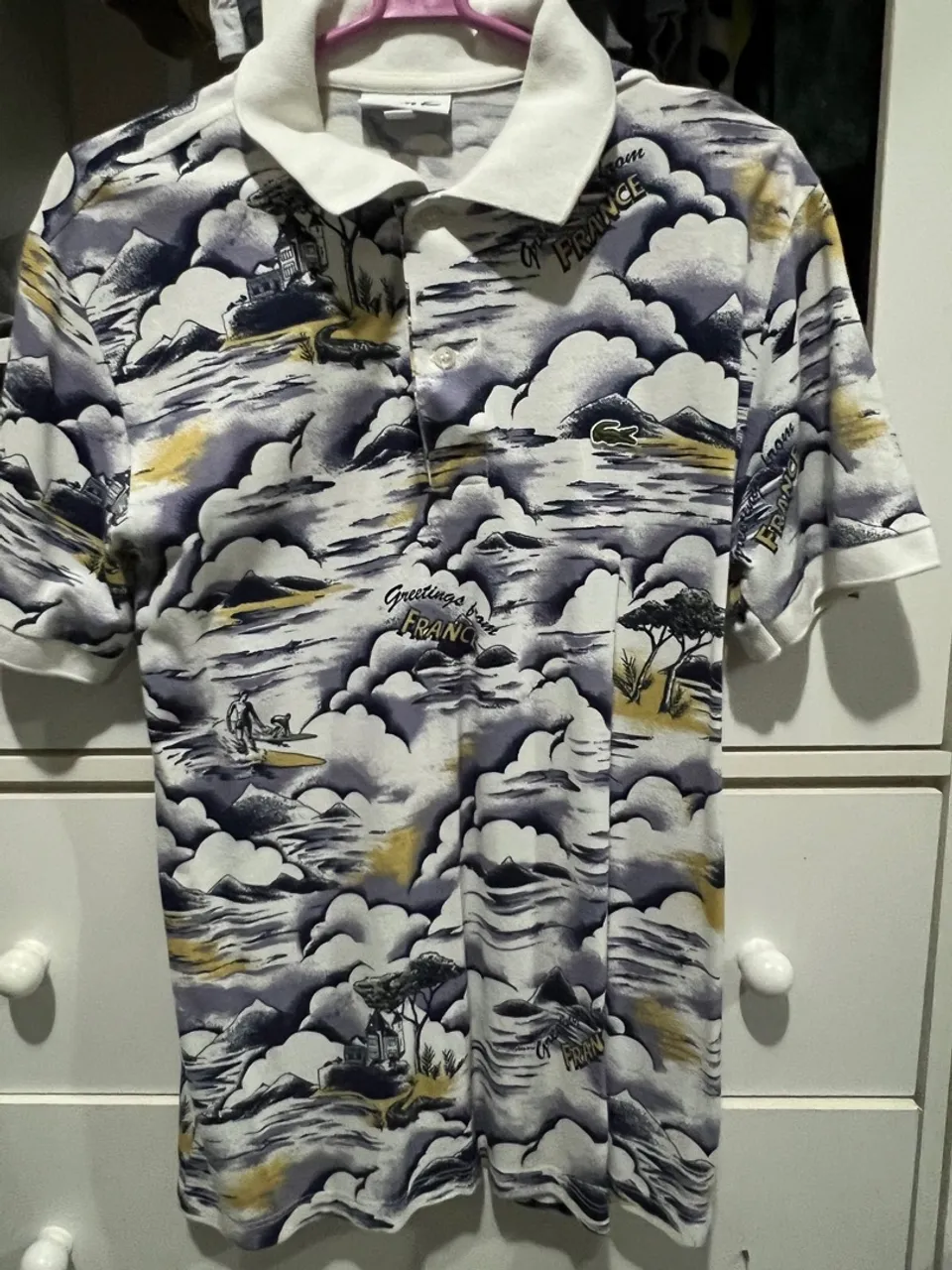 Camisa Polo Lacoste - Greetings from France