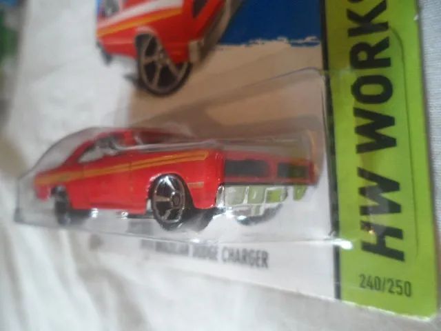 Miniatura Hot Wheels 1974 Brazilian Charger vermelho novo no blister - Foto 2