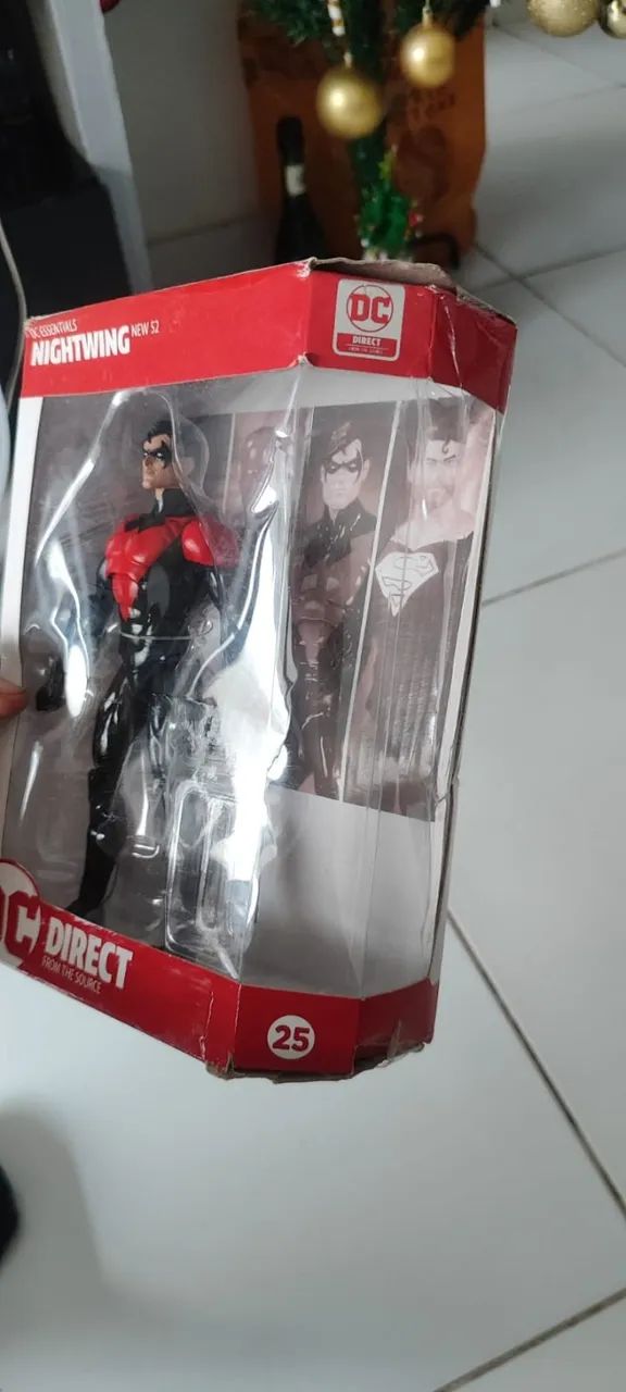 Action Figure Asa Noturna Nightwing DC Essentials McFarlane  - Foto 4