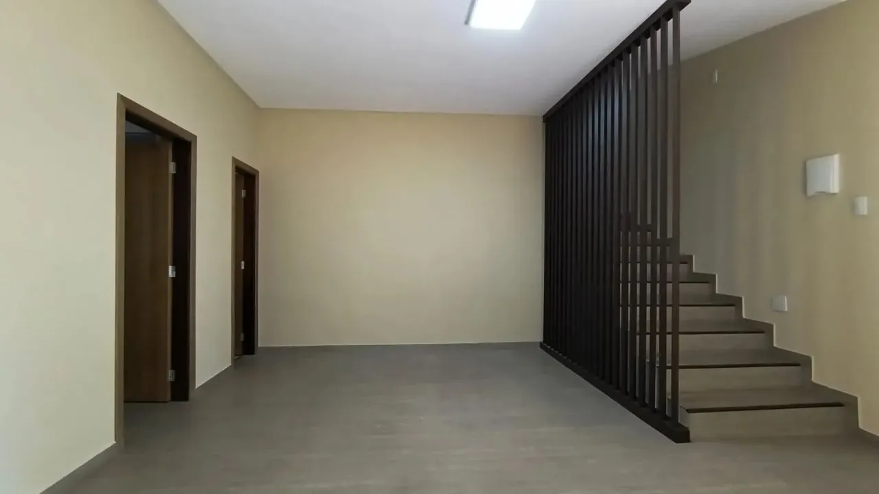 Sobrado, 215 m², 4 quartos - 2 suítes. Excelente localização. Jardim Europa, Goiânia-GO