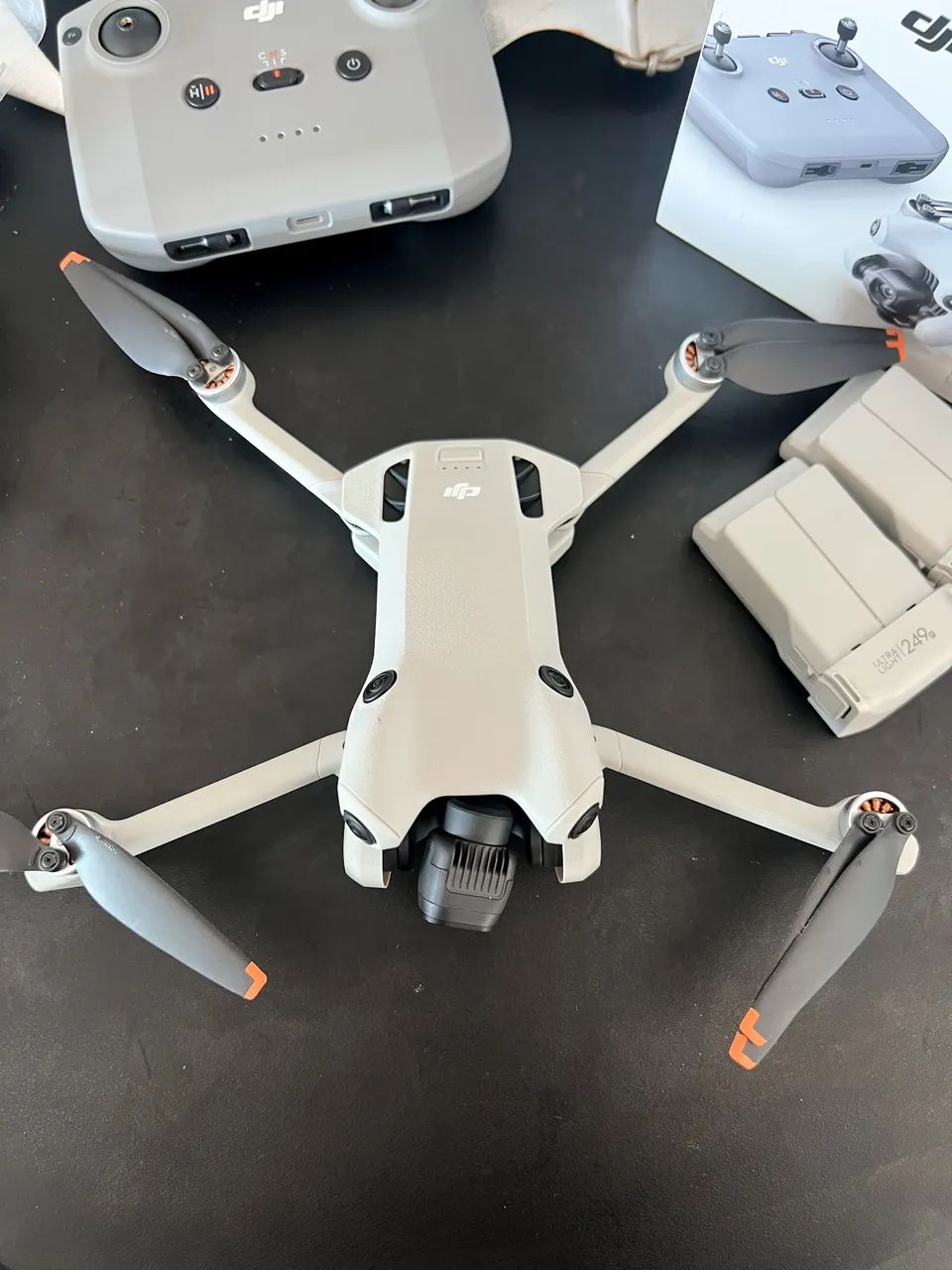 DJI Mini 4 Pro + Bateria plus + Acessórios - Foto 6