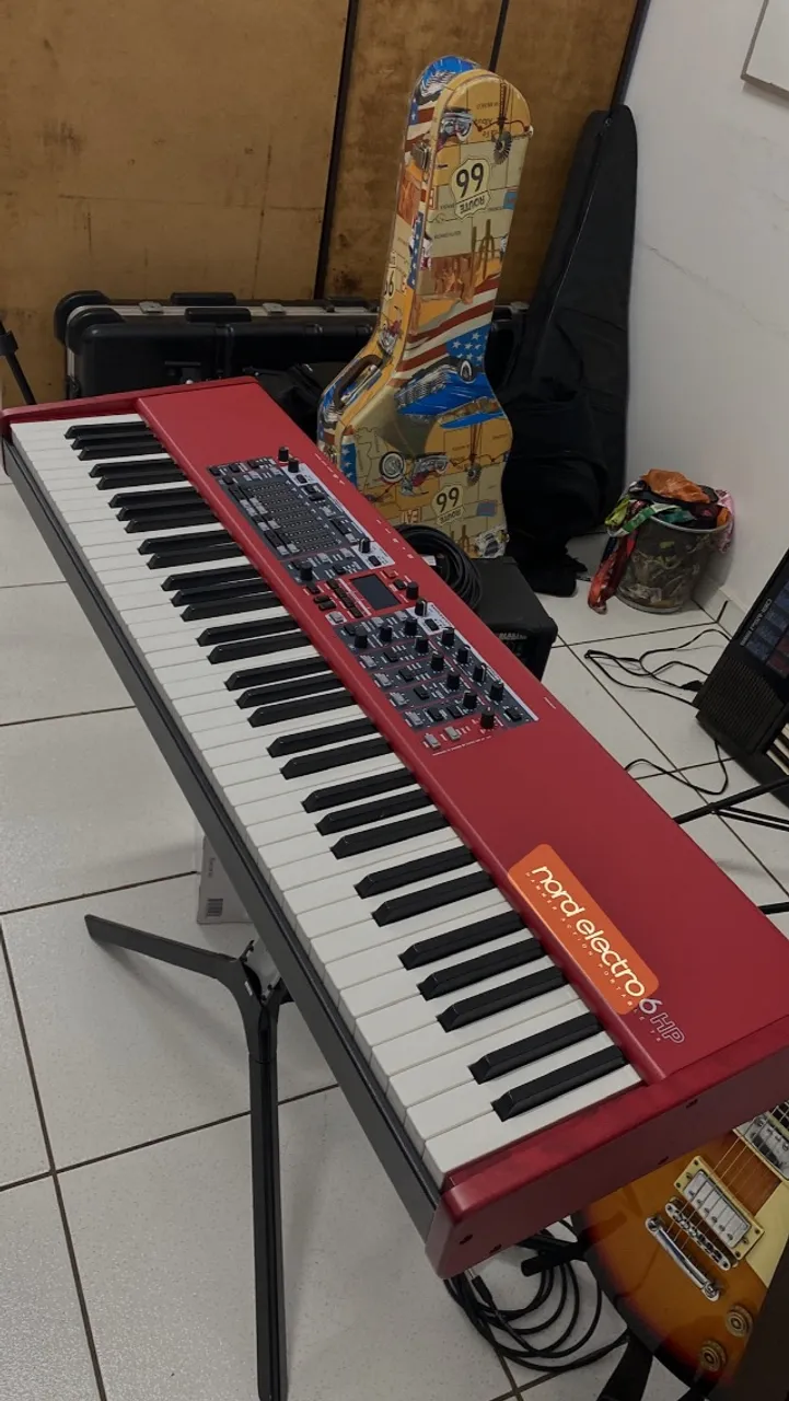 Nord Electro 6hp 73 - semi novo