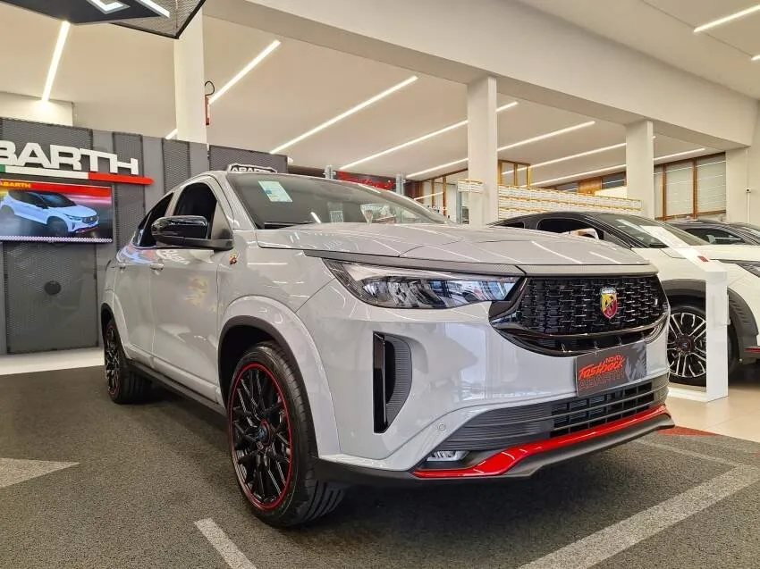 Fiat FASTBACK 1.3 TURBO 270 FLEX ABARTH AT6.