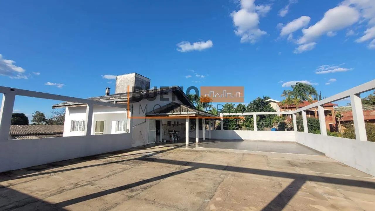 Casa com 4 dormitórios, 3 suítes, piscina aquecida e apartamento independente - Foto 3