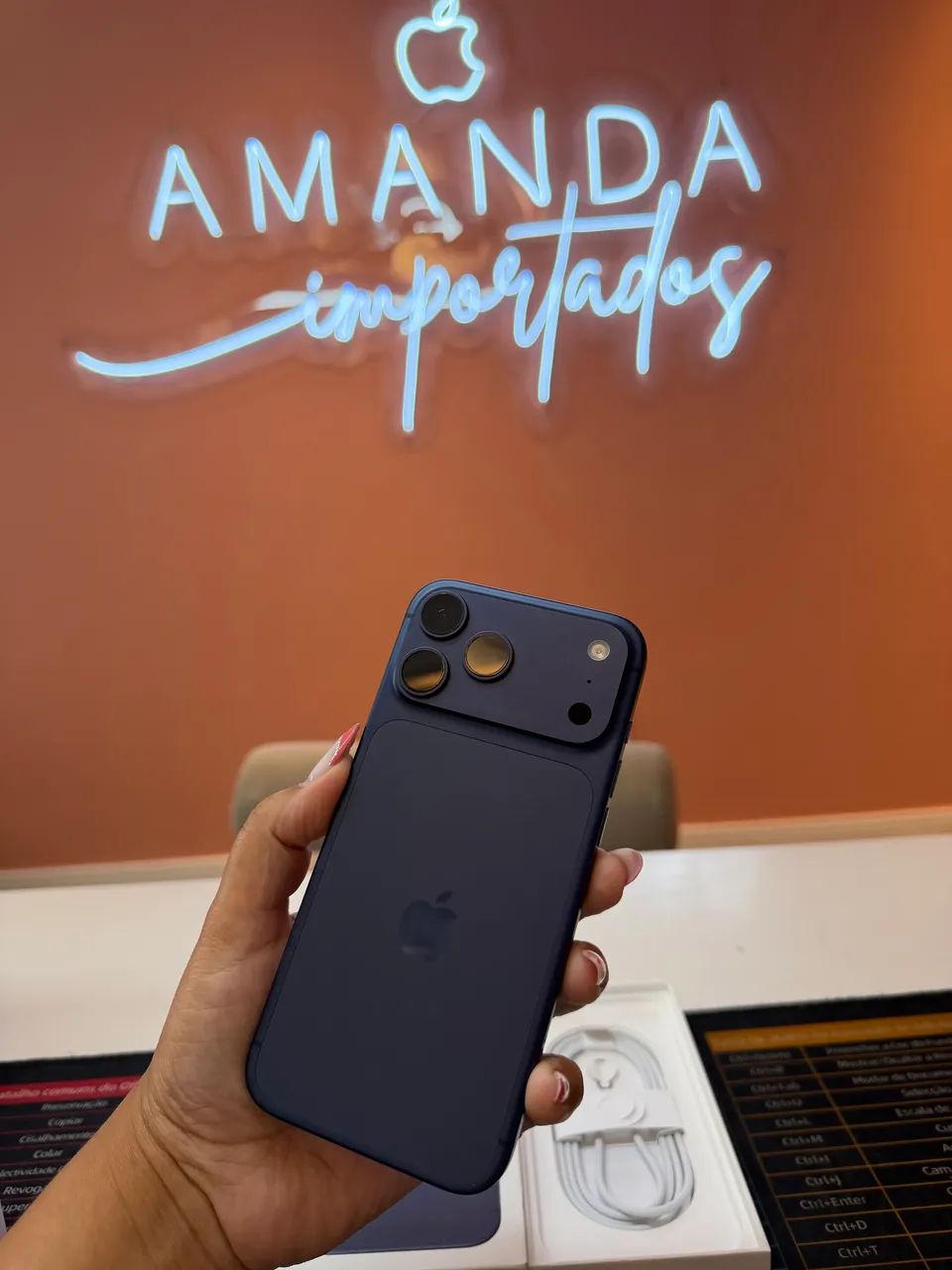 iPhone 17 pro max 256 GB semi novo oportunidade  - Foto 2
