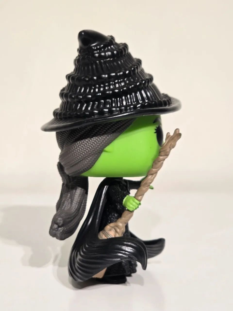 Funko Pop! Wicked, Elphaba, #1696 - Foto 5