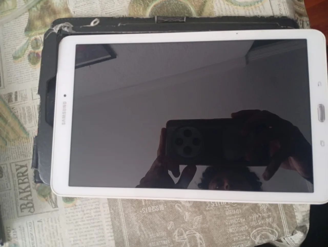 Tablet branco Samsung 9.6