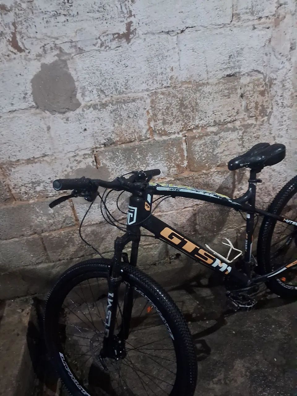 Bicicleta aro 29 (aceito troca)