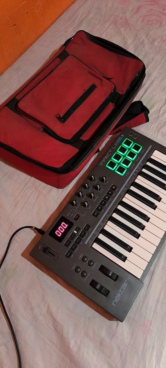 Impact LX 25 Nektar  - Foto 2