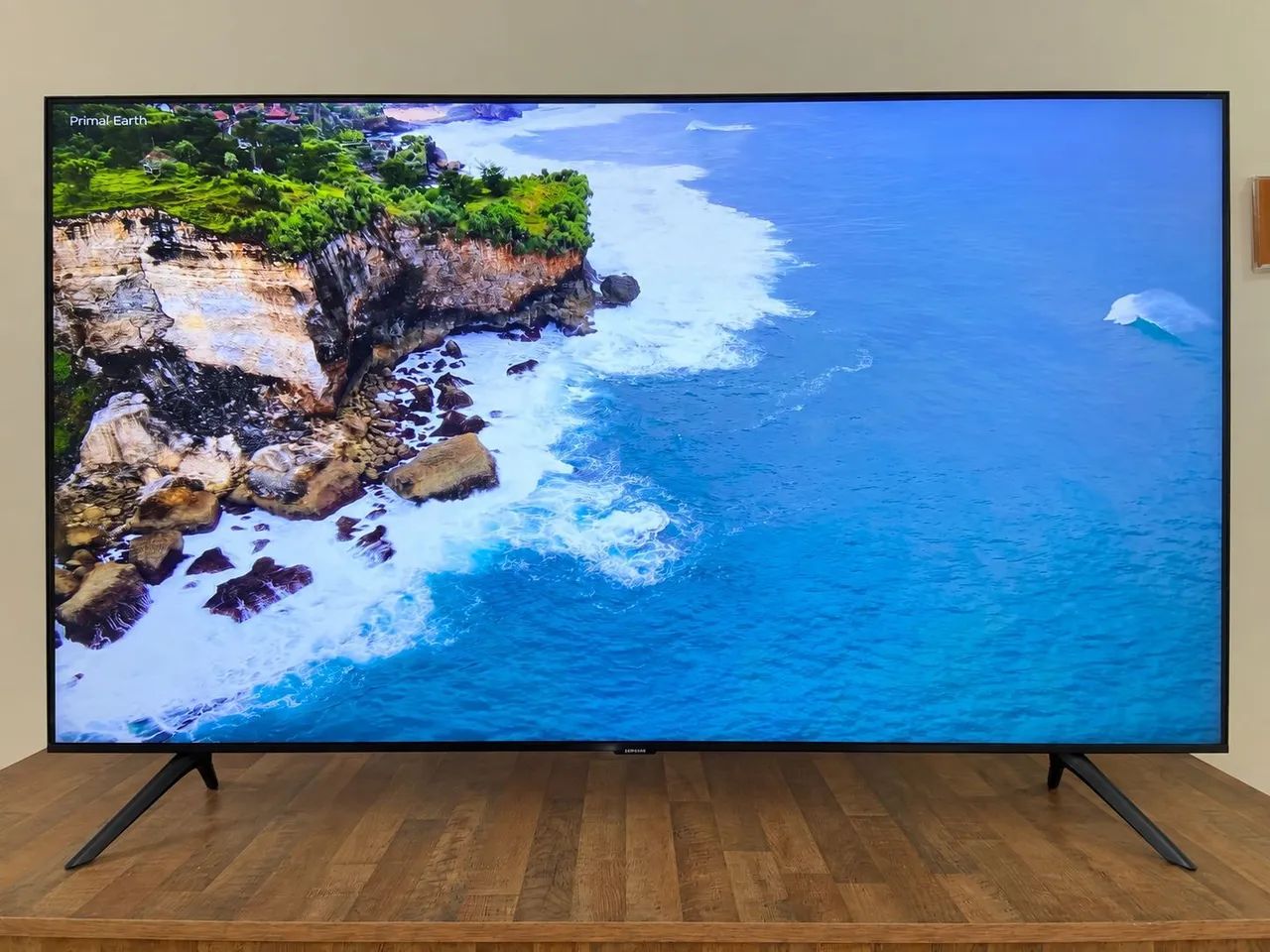 Smart TV Samsung, modelo UN55TU8000G - Foto 2